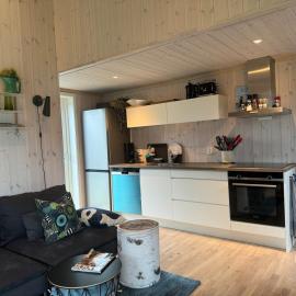 Borestranda cabin, beautiful beach surfing & walk