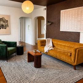 Cozy Clayton Near WashU & Forest Park, хотел в Клейтън