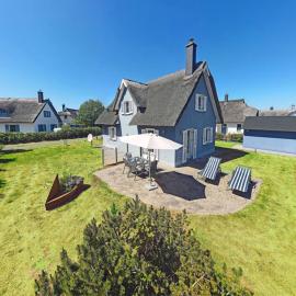 Uferschwalbe, hotel i Glowe