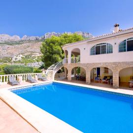 Villa con piscina en Altea