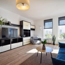 Pelikan Aqua Sky by LookAp - basen, sauna, prywatny parking w garażu!, hotel i Poznań
