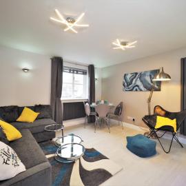 Contemporary Boutique 4 Sleeper Eton High Street - Pass the Keys