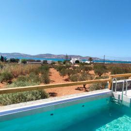 IraMar Luxury Villa I - Private Pool & Sea View, hotel a Kampos