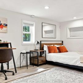 Studio Apartment near RFK fields