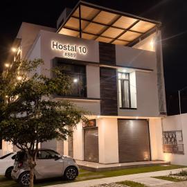 Hostal 10, hotell i Guadalajara