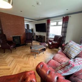 Luxury 6 Bedroom Cottage in Portree with a Hot Tub