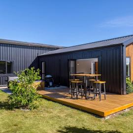 La Maison Noir, Martinborough