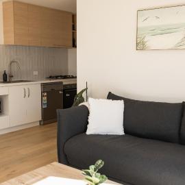 Baybreak - central convenience and modern living
