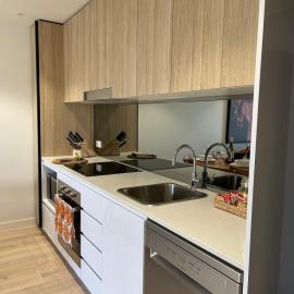 Fresh Apartment Short Walk to Westfield, hotel en Brisbane