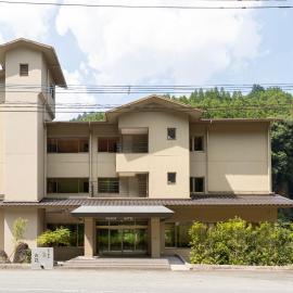 奥天ケ瀬温泉 お花, hotel en Hita