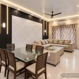 Luxury 2BHK Ground Floor Stay WiFi Kitchen reserved parking Near Chandigarh, hotel a Kharar