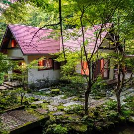 Japandi Waterfall House - Nature Retreat in Yoro-Keikoku, ξενοδοχείο σε Ōtaki