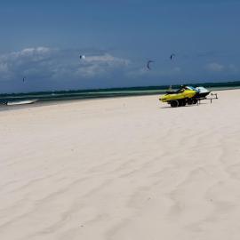 Diani Beachfront Studios Jetskis Pool BeachParties Fun, hótel í Diani Beach