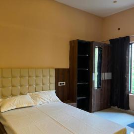 Hotel Golden Palace, viešbutis mieste Girīdīh