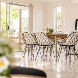 Blanco Haus - Sweet Family Escape near Theme Parks - Holiday Home، فندق في Pimpama