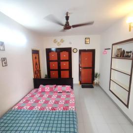 Thillai Aura Homestay, מלון בצ'ידמבראם