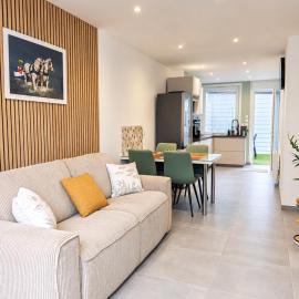 I - 3-Star Apt I Walk to Beach & Town I Paid Extras Spa, Garage & Breakfast
