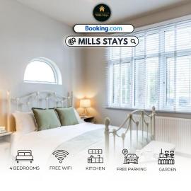 Spacious 4BR House By Mills Stays Contractors Accommodation Wickford With Free Parking & Free WiFi