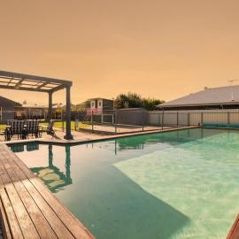 Pool, Pool Table, Beach - Semaphore Sun House