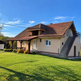 STD Slobini vajati, hotel di Krupanj