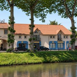 Logis Hôtel Les Pages, hotel a Lunéville