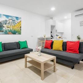 Studio New Complete Metro Supermarkets