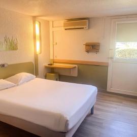 IBIS Budget Tarbes, hotel a Tarbes