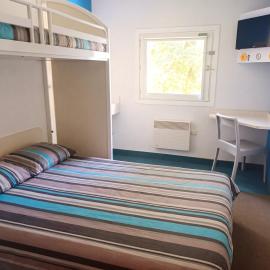 Unisotel Saintes Ex F1, hotel din Saintes