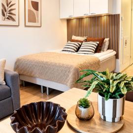 Nice and easy apartment with best location، فندق في أولو