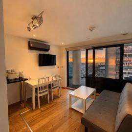 Short Stay Experts - Ocean Spa Plaza 10th Floor, hotell i Gibraltar