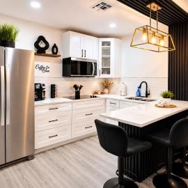 Luxury Dream Pet Friendly Near Busch Gardens & USF Moffitt Cancer center