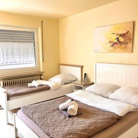 Pension Söhrehof Apartment, hotel a Fuldabrück