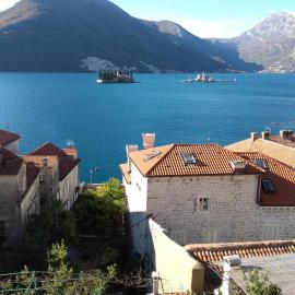 Guest House Dragutinovic, hotel v destinaci Perast