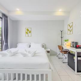 Central Stay Near Beach