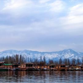 Lalarukh Group of Houseboats