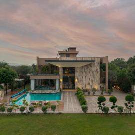 Bargoti Villa by ELIVAAS Signature Luxurious 5-BHK Hillside Retreat with Private Pool, Pool Deck, Sprawling Garden & Outdoor Lounge