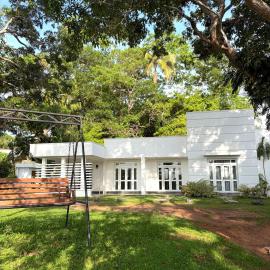 Beverly Hills villa weligama