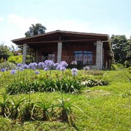 Finca Y Granja Loma Bonita: Turrialba'da bir otel