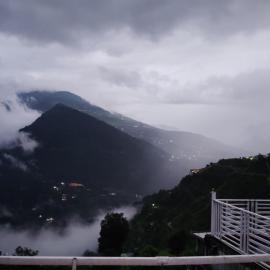 Kedar kanth hotel