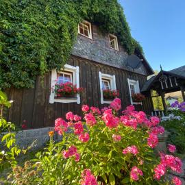 Apartmány u Dostálů, hotel en Bedřichov
