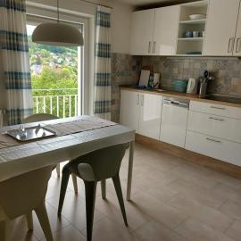 Freshly renovated ground-floor apartment, hotel Vorra városában