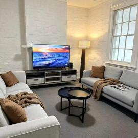 Charming 3-Brs Townhouse next Darling Harbour & The Star & Fish Market, Hotel in Sydney