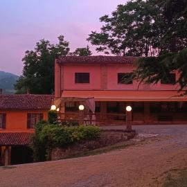 Nuovo Agriturismo Villa Enrichetta, Hotel in Bettola