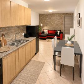 Trotter Apartments, hotel u gradu Fjera di Primjero
