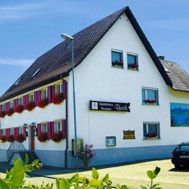 Pension Busch, готель у місті Залем