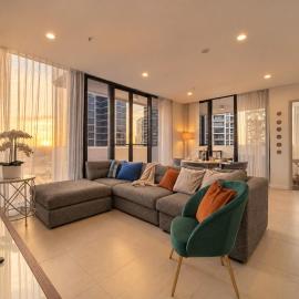 Three bedrooms and two car spaces for seven