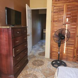 876 crib budget, Hotel in Montego Bay