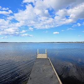 Private Waterfront 4BR Lakehouse Gorokan Stunning Views