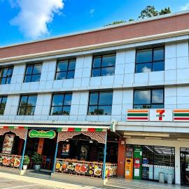 Baan Saikao Plaza Hotel & Service Apartment, hotel i Koh Chang