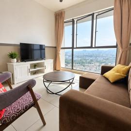 Cozy City View Stay Near The Mines-MIECC & UPM
